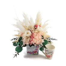 Load image into Gallery viewer, Roses and Pampas Grass